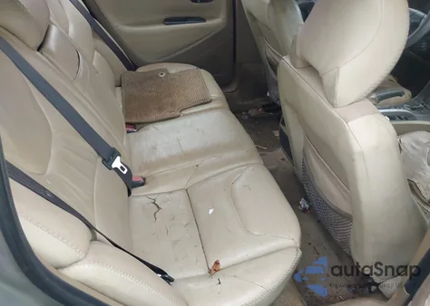 2001 Volvo V70 Xc из США, поврежденный, VIN YV1SZ58D111024624